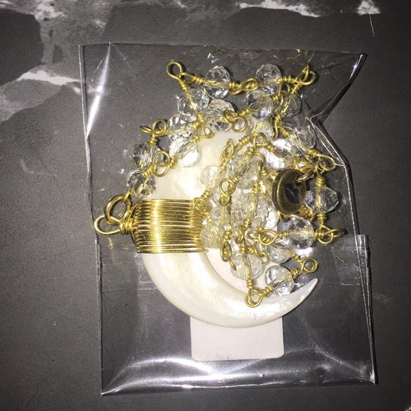 Raw & Rebellious White Daily Delight Necklace NWT - Picture 3 of 3